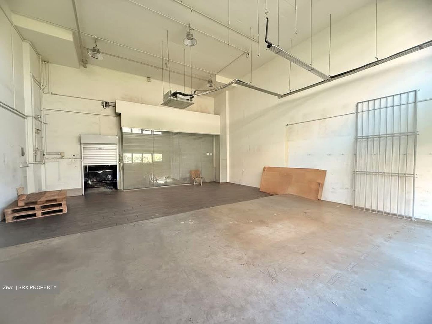 Pioneer Point (D22), Factory #593372161